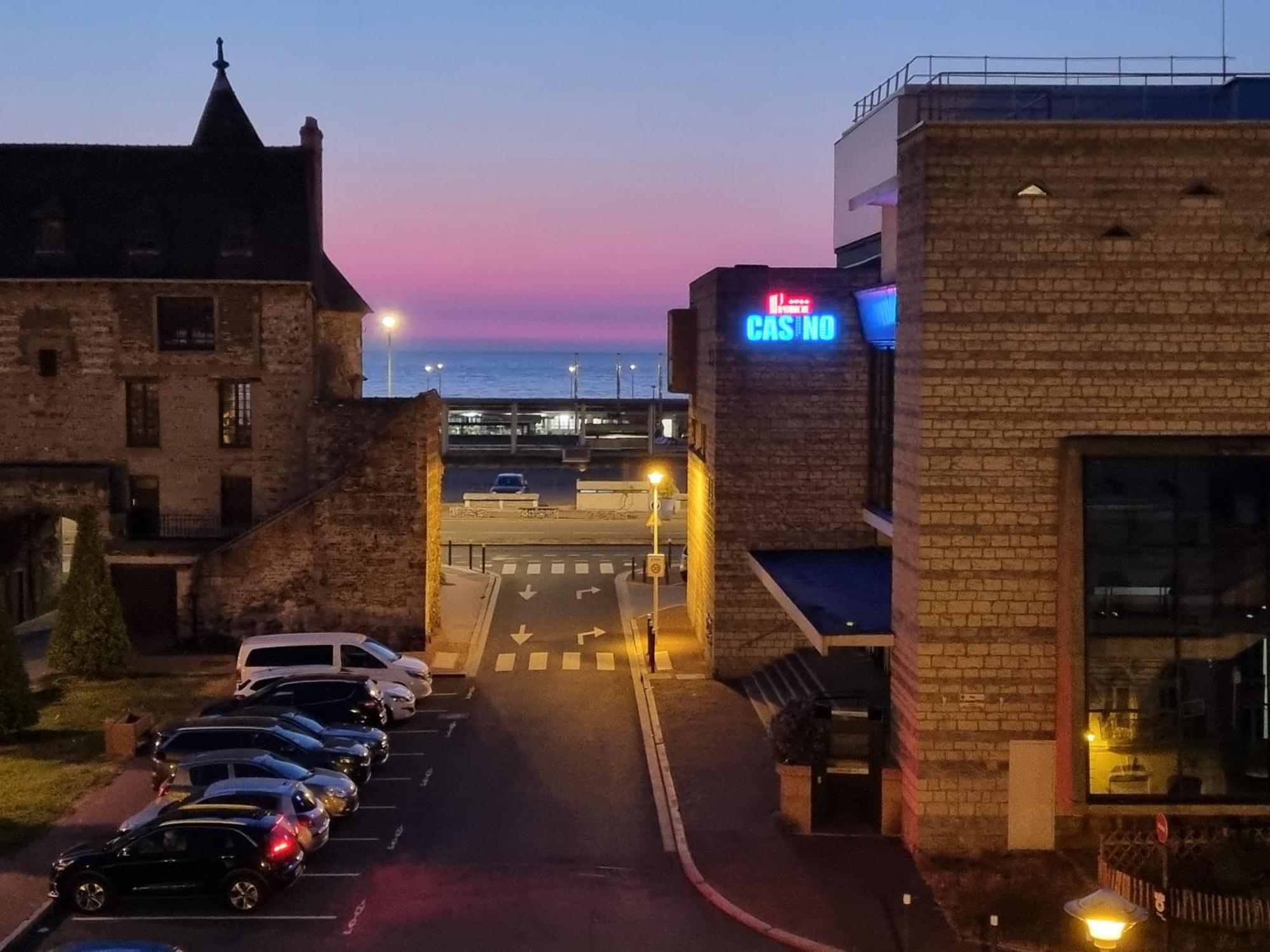 Mutum - Studios 2 Personnes Ou Duplex 5 Personnes , Idealement Places A 100M De La Plage Dieppe Eksteriør bilde